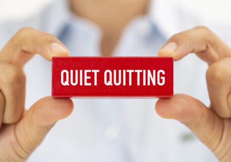 Quiet Quitting: Potenzial und Risiken des Arbeitstrends